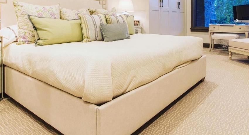 Carpet master bedroom